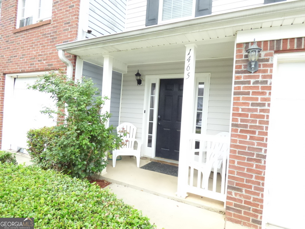 1465 April Lane - Photo 2