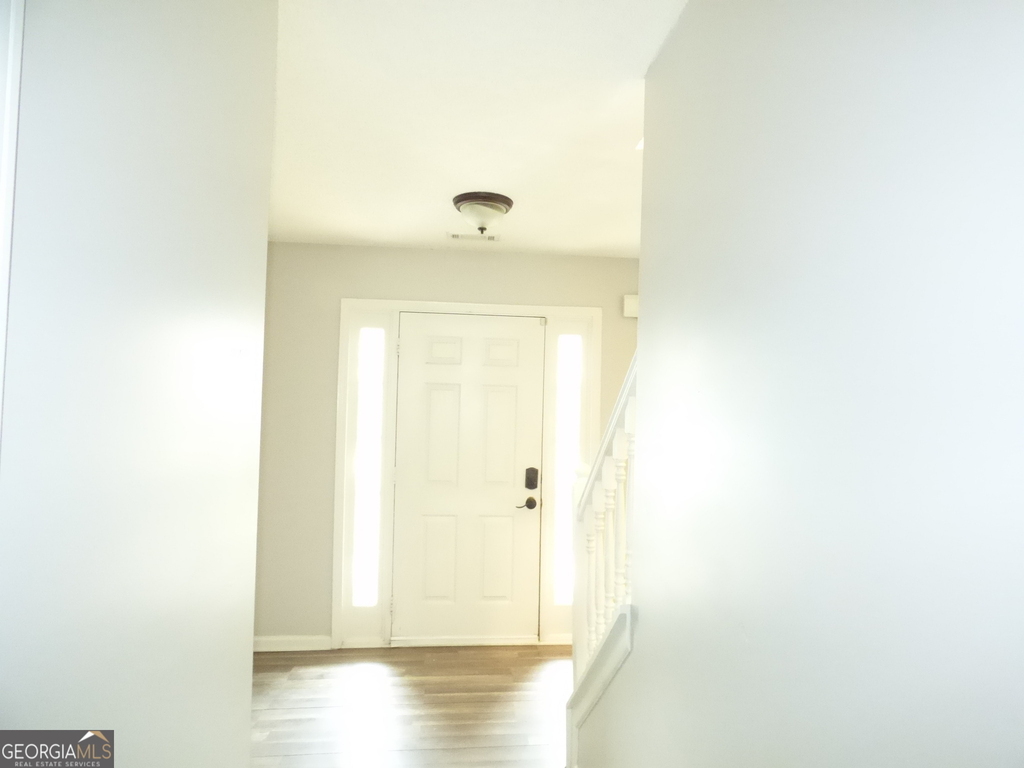 1465 April Lane - Photo 7