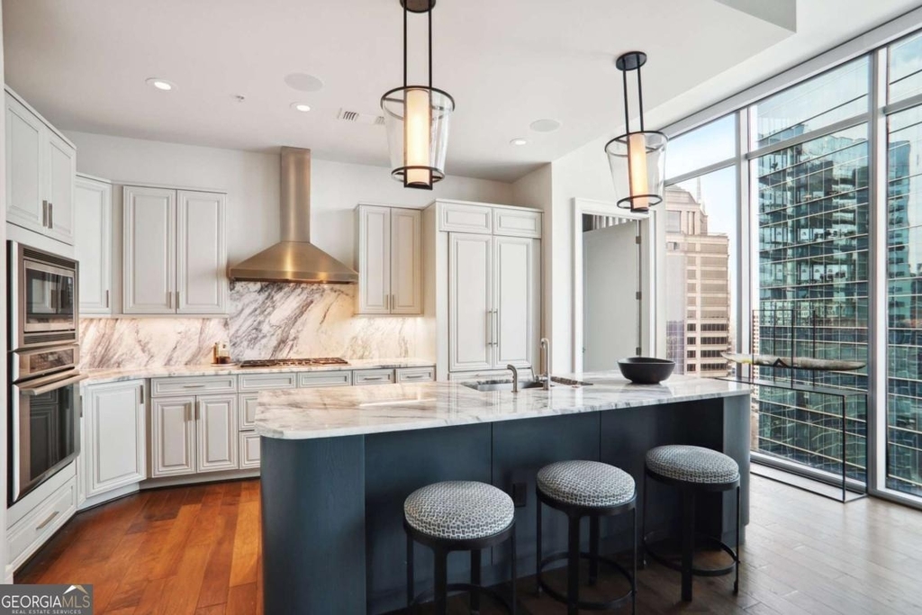 1065 Peachtree Street Ne - Photo 2