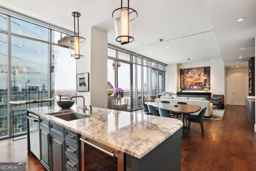 1065 Peachtree Street Ne - Photo 3