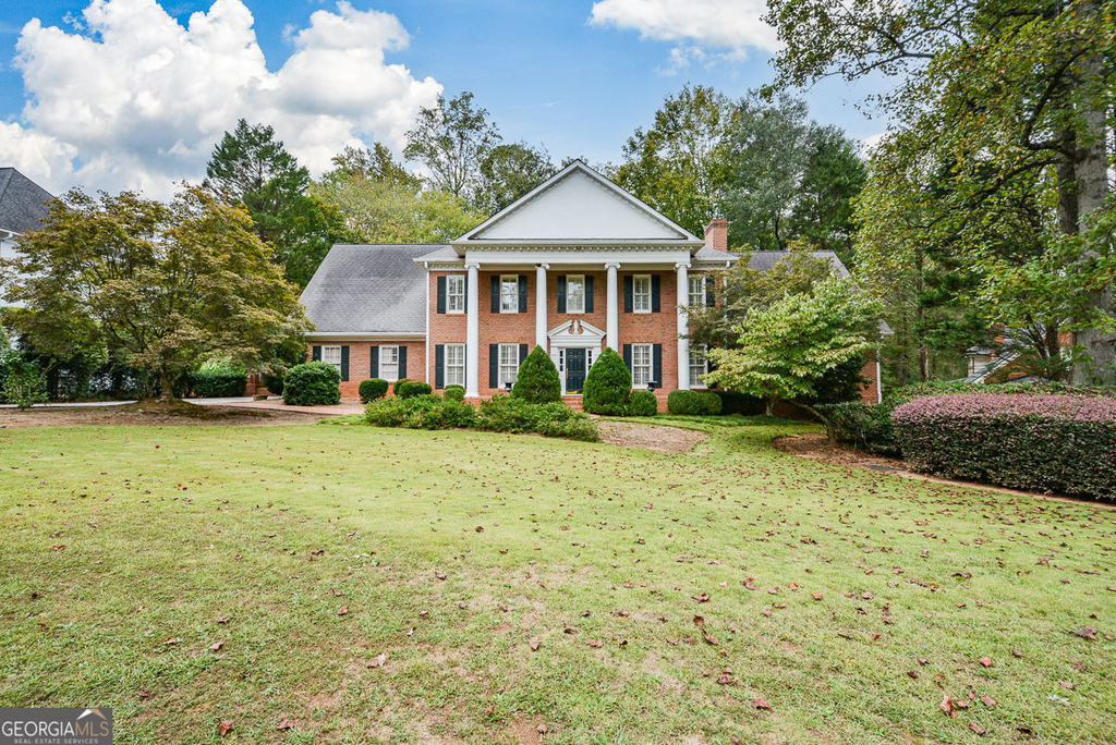 1640 Lazy River Lane - Photo 0