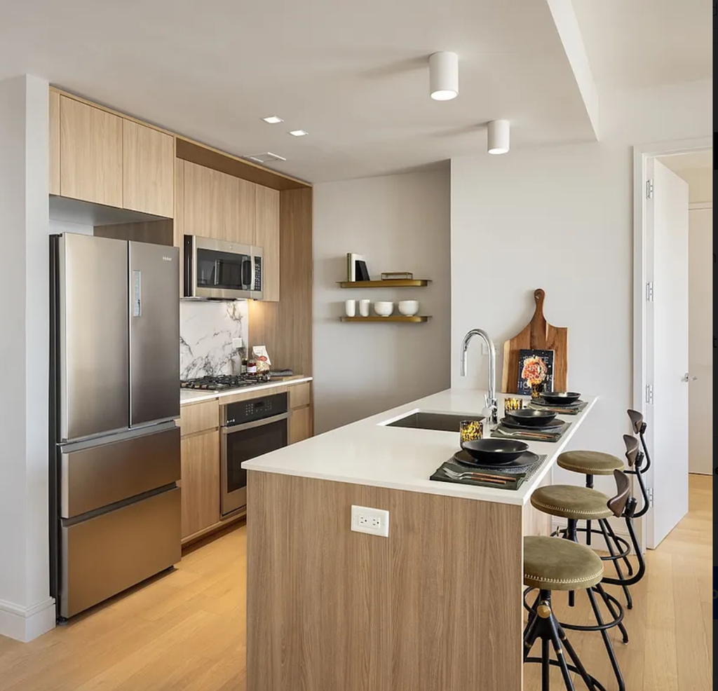 Wharf Drive, Brooklyn, NY 11222 - Photo 2