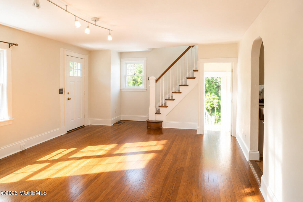 129 Rumson Road - Photo 3