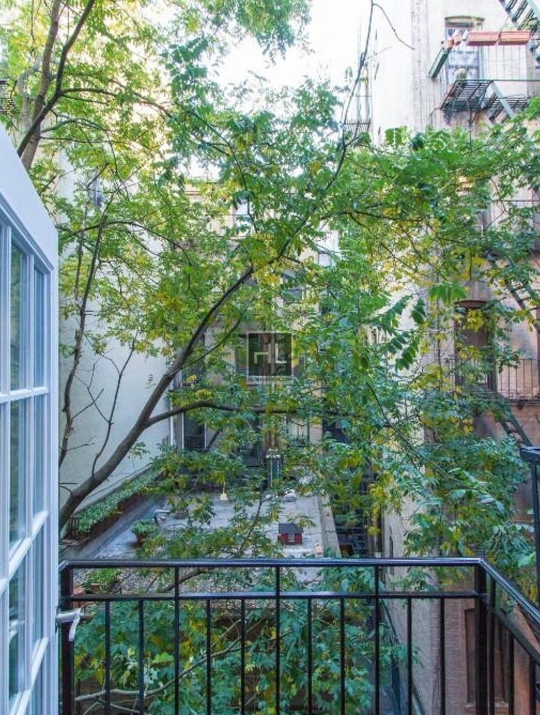 Mott Street - Photo 4