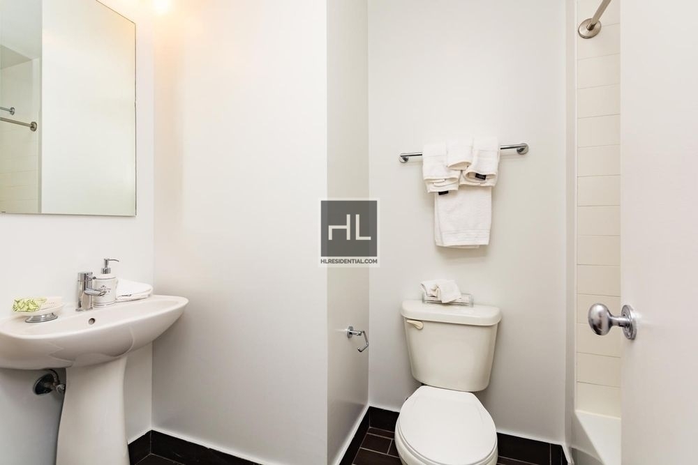 West 91st Street - Photo 3