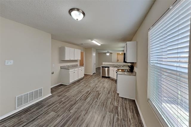 4884 Waterford Drive - Photo 4