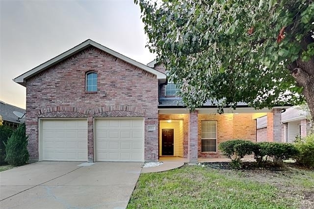 534 Hickory Lane - Photo 0
