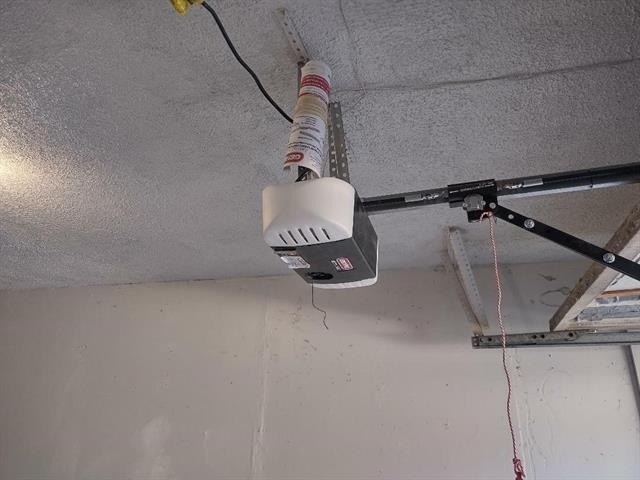 406 Vincent Street - Photo 2