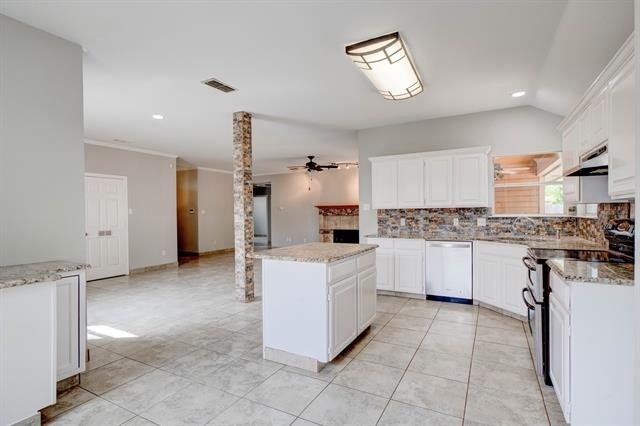 3912 Blue Pond Circle - Photo 3