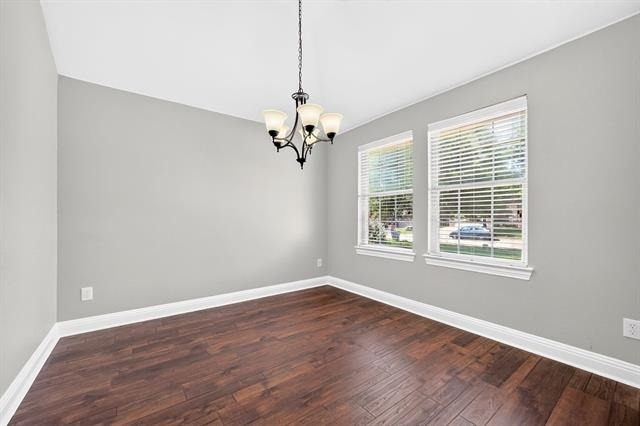 925 Cedar Creek Drive - Photo 3