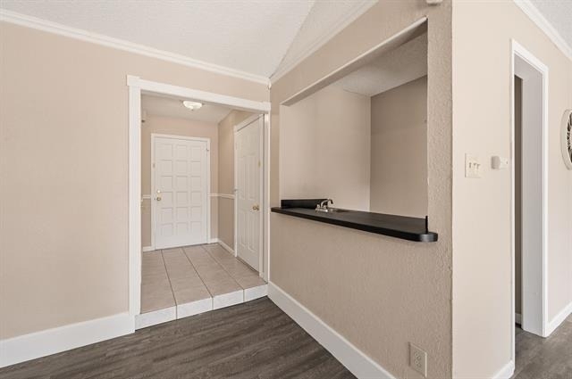 328 Anita Avenue - Photo 1