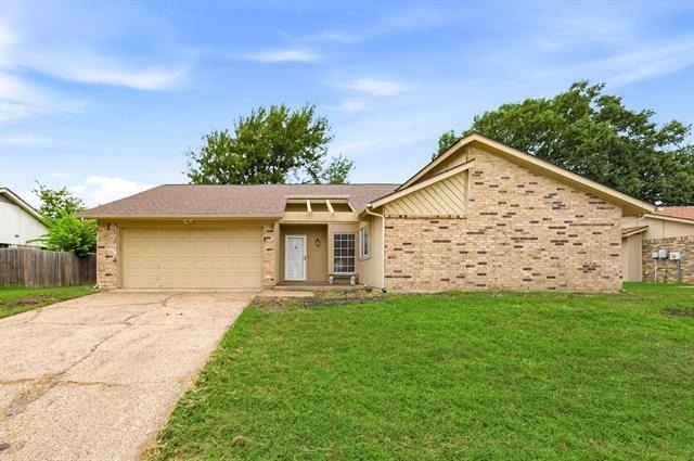 328 Anita Avenue - Photo 0