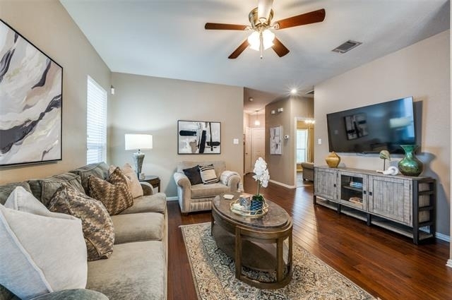1375 Kingston Place - Photo 5