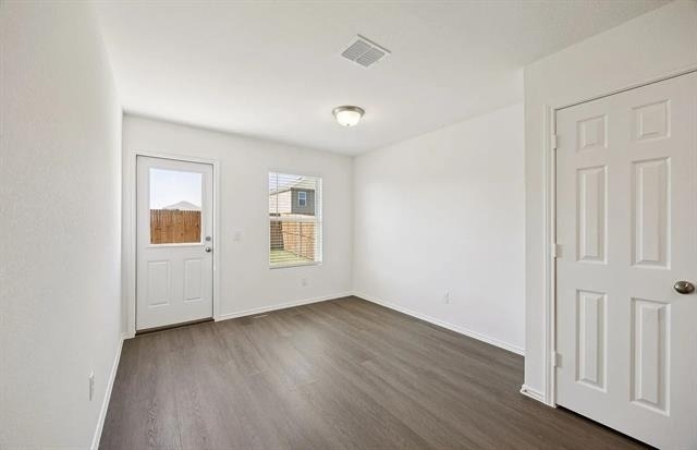 1135 Loch Way - Photo 5