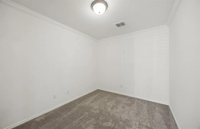 1135 Loch Way - Photo 9