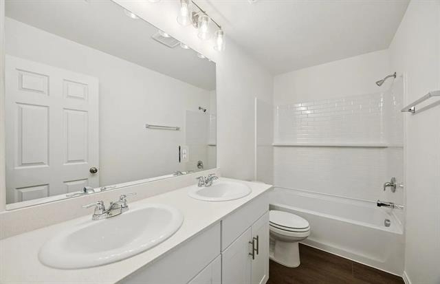 1135 Loch Way - Photo 11
