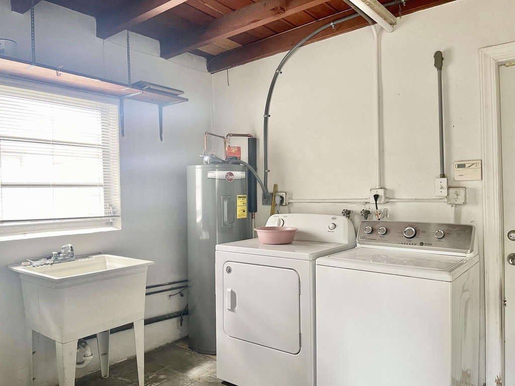 5630 Hollywood Boulevard - Photo 24