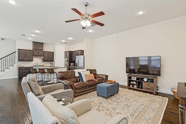 3712 Cobblecreek Drive - Photo 3