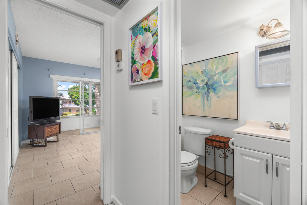 347 Windsor O - Photo 12