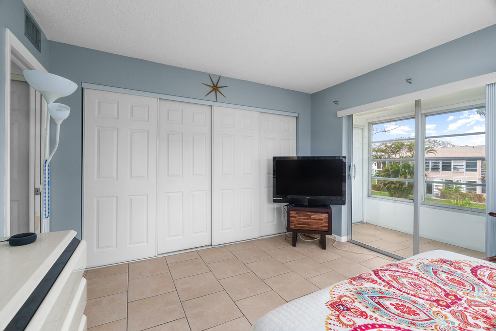 347 Windsor O - Photo 16