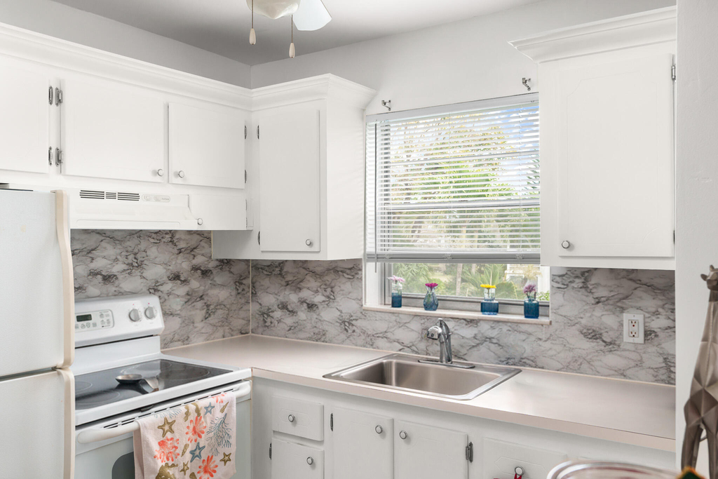 347 Windsor O - Photo 10