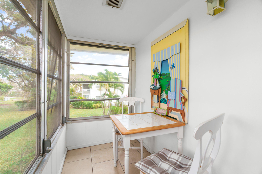 347 Windsor O - Photo 21
