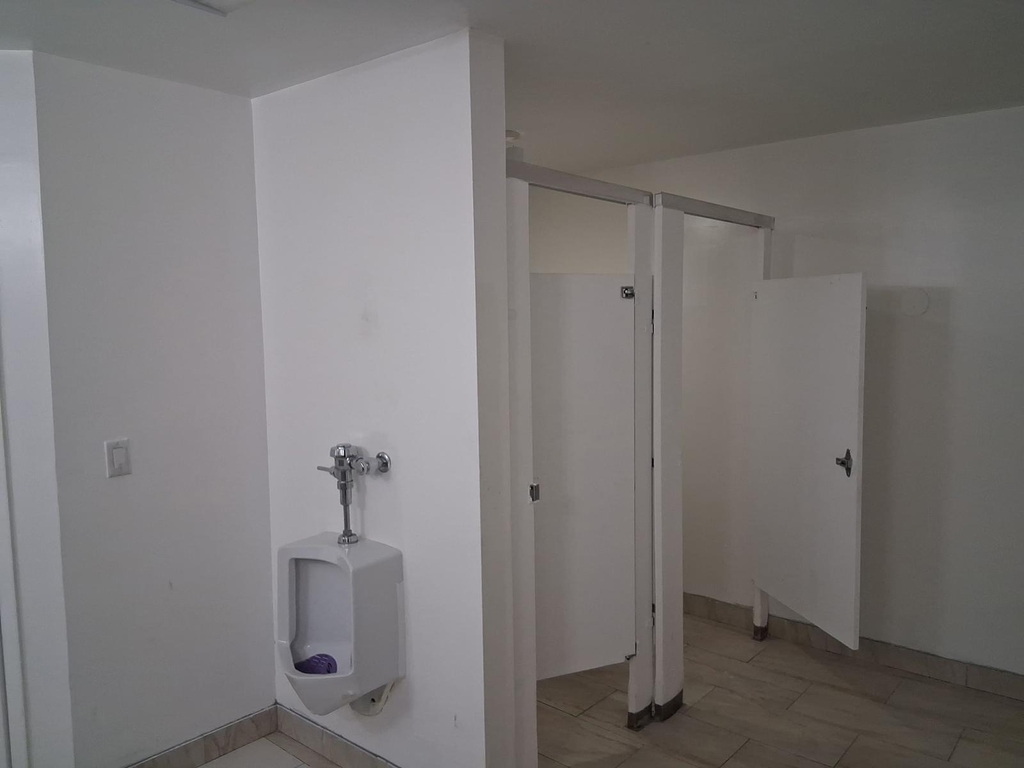 2100 Springdale Boulevard - Photo 21