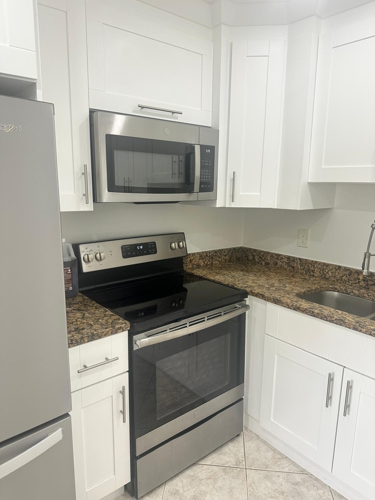 2100 Springdale Boulevard - Photo 15
