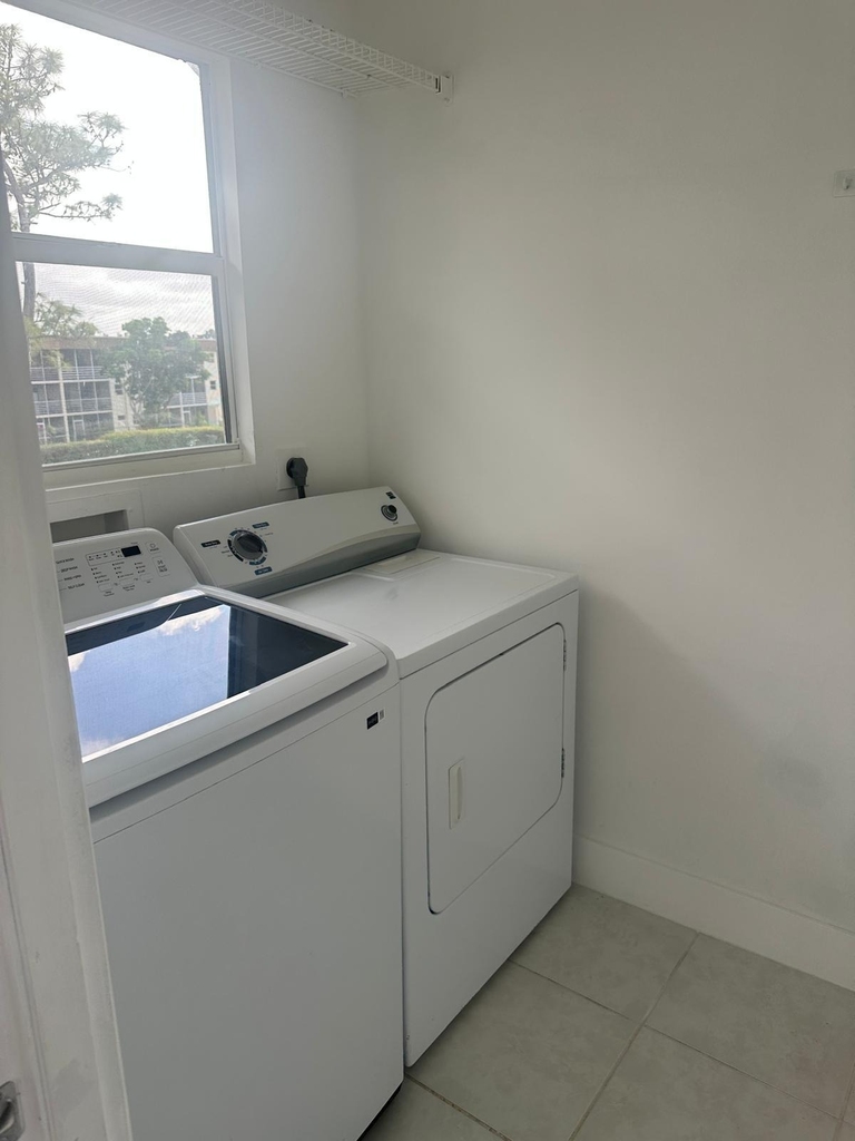2100 Springdale Boulevard - Photo 12