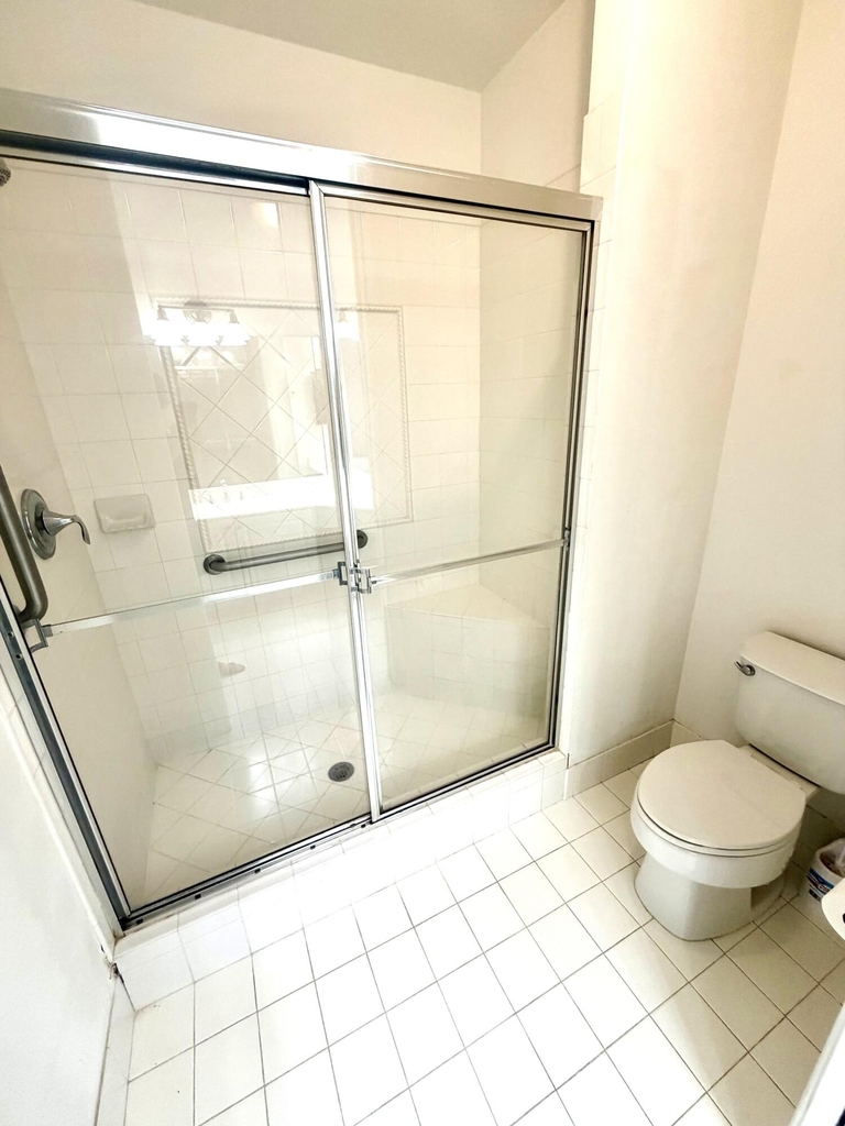 3600 Oaks Clubhouse Drive - Photo 8