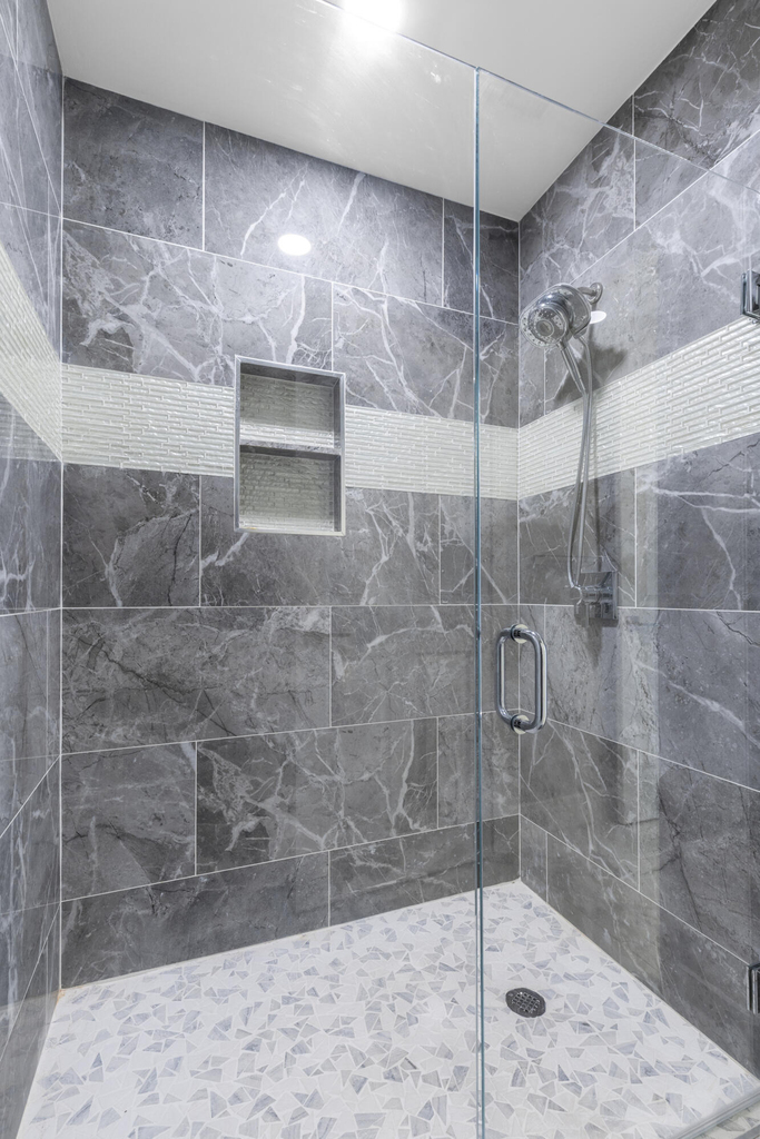 12715 Kingsway Road - Photo 33