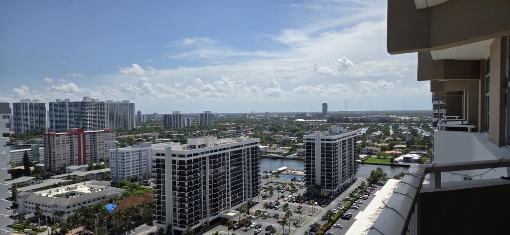 1980 S Ocean Drive - Photo 2