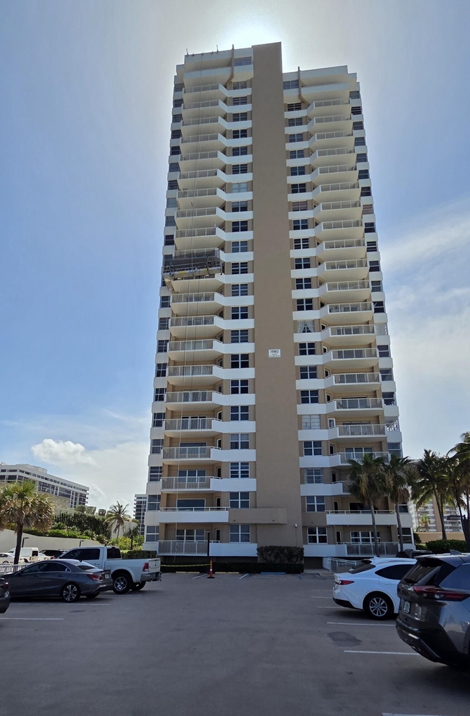 1980 S Ocean Drive - Photo 33