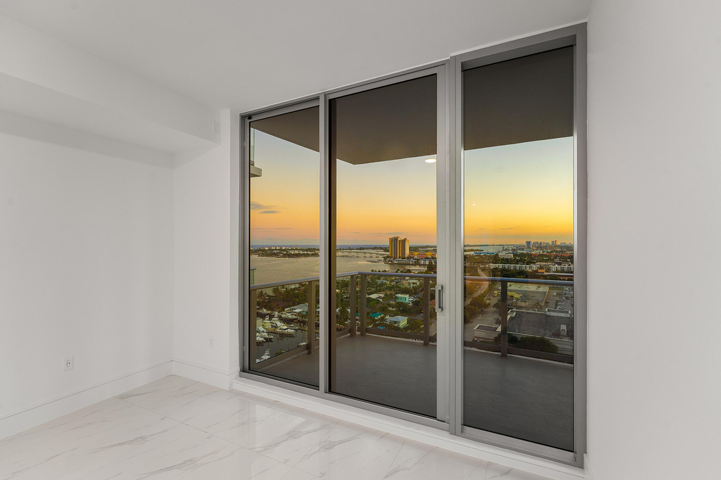 220 Lake Shore Drive - Photo 16
