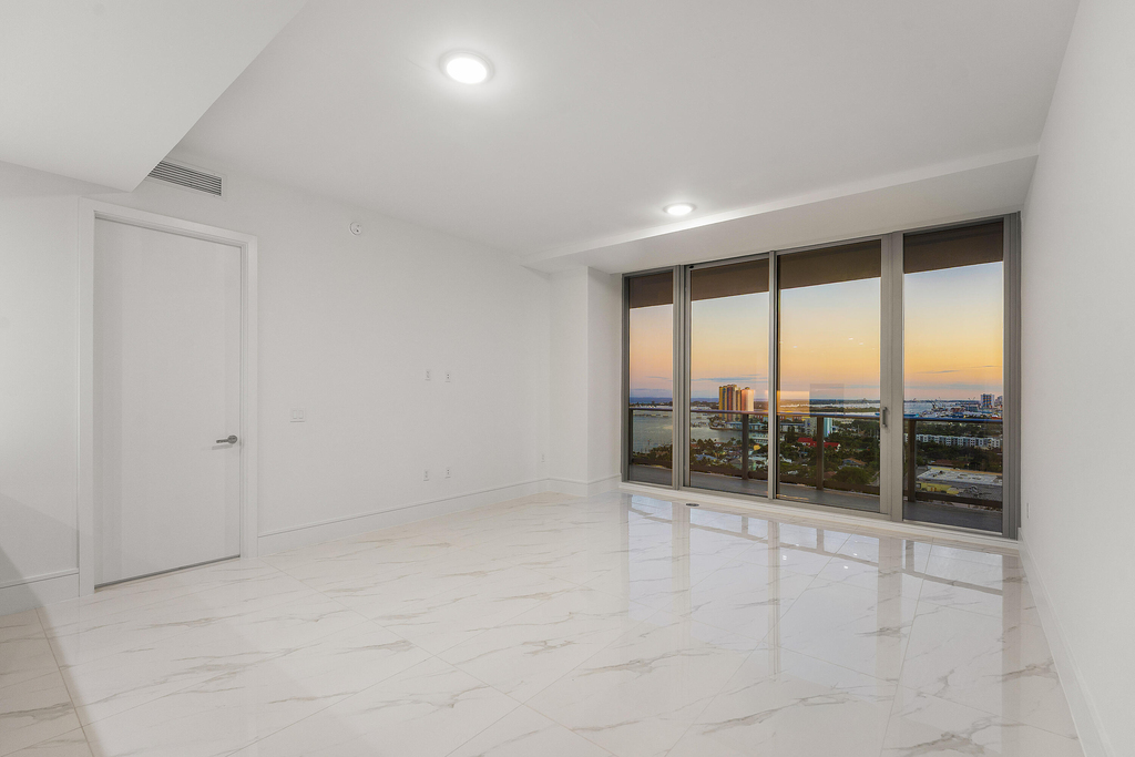 220 Lake Shore Drive - Photo 10