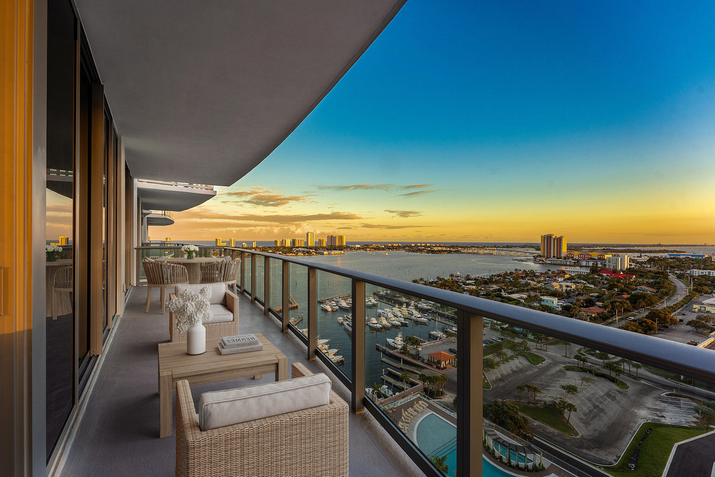 220 Lake Shore Drive - Photo 1