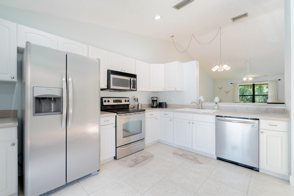13095 Belhaven Court - Photo 6