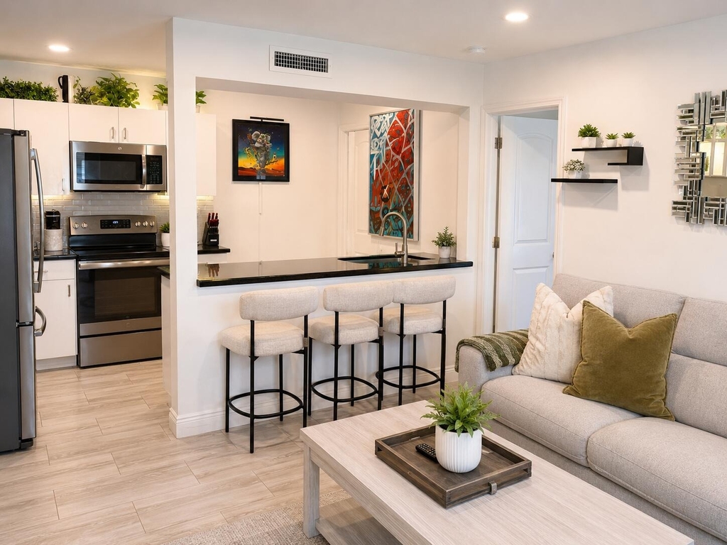 1437 Nw 4th Avenue - Photo 4
