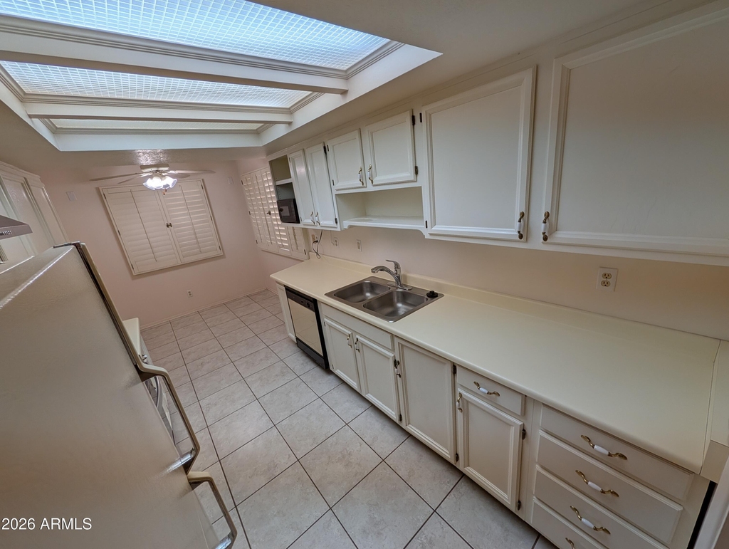 5650 N 78th Place - Photo 9