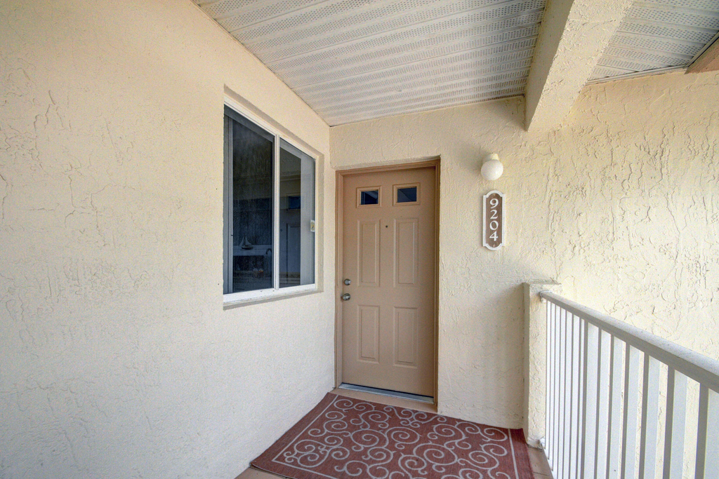 9204 Glenmoor Drive - Photo 3