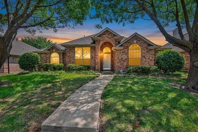 11201 Creekwood Drive - Photo 2