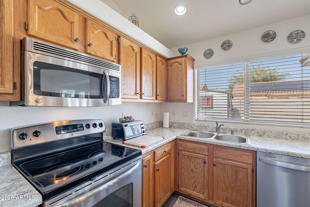 960 W Inca Drive - Photo 10