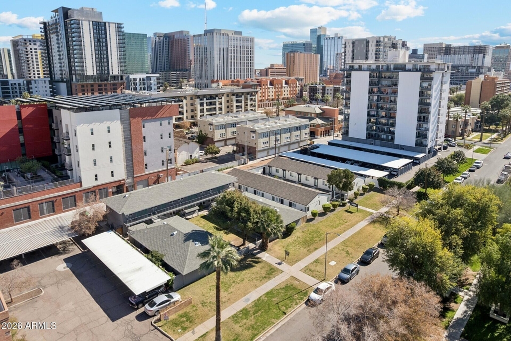 829 N 4th Avenue - Photo 0