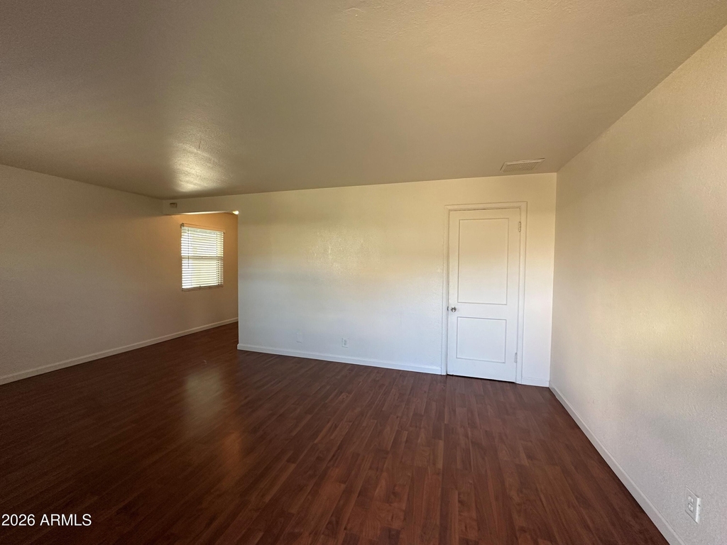 829 N 4th Avenue - Photo 6