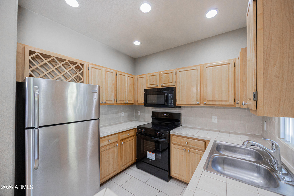 2929 W Yorkshire Drive - Photo 8