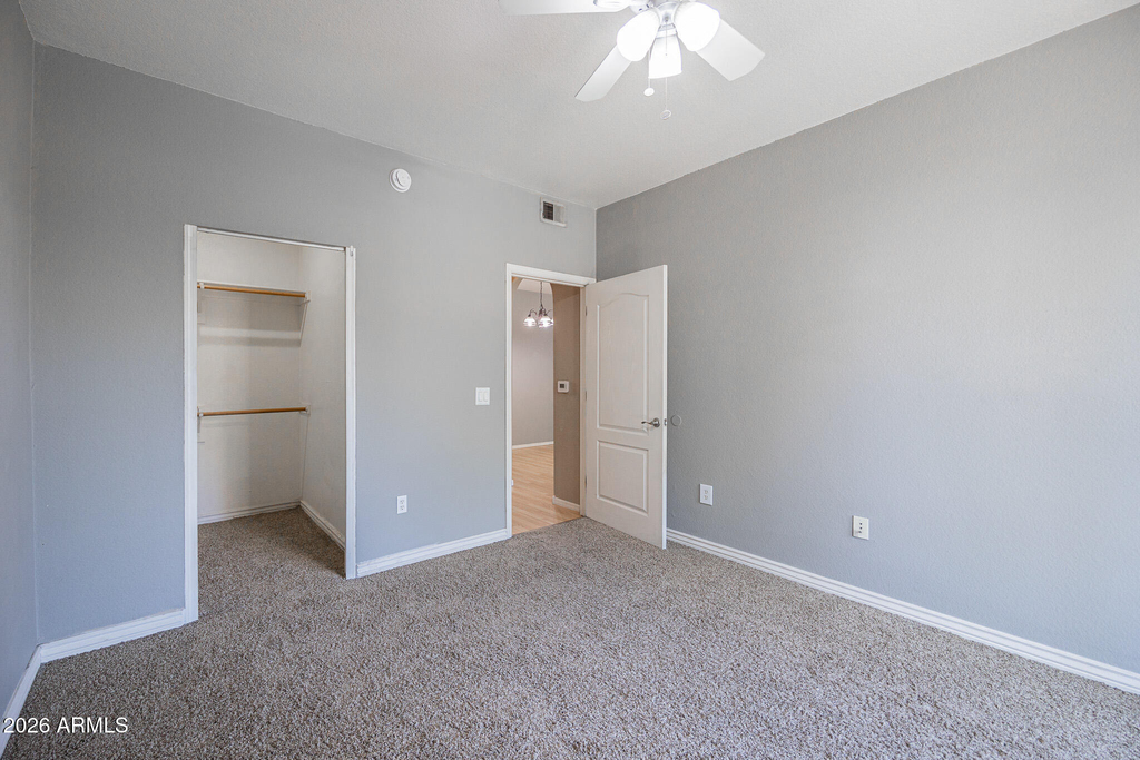 2929 W Yorkshire Drive - Photo 12