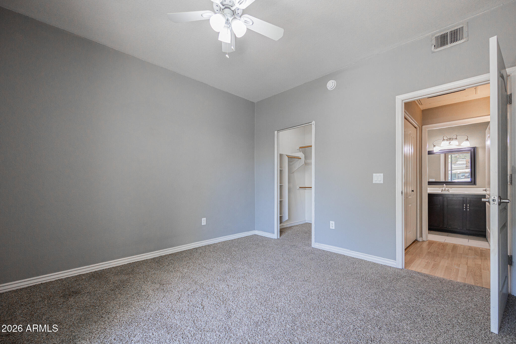 2929 W Yorkshire Drive - Photo 11