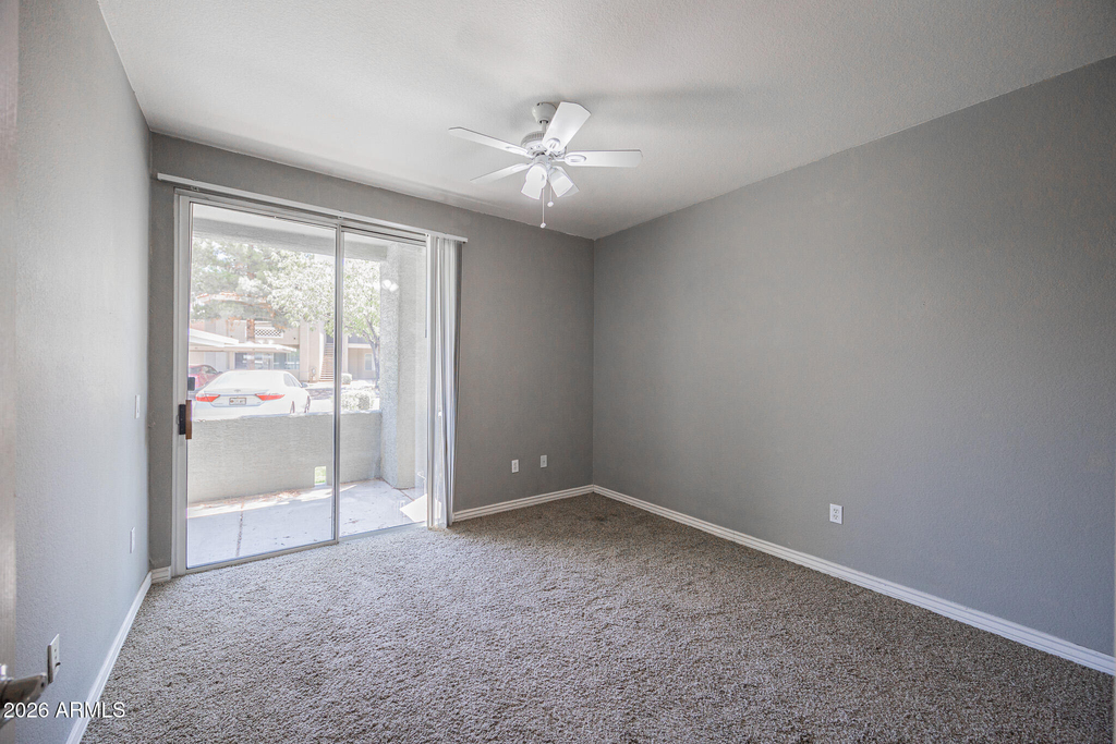 2929 W Yorkshire Drive - Photo 10