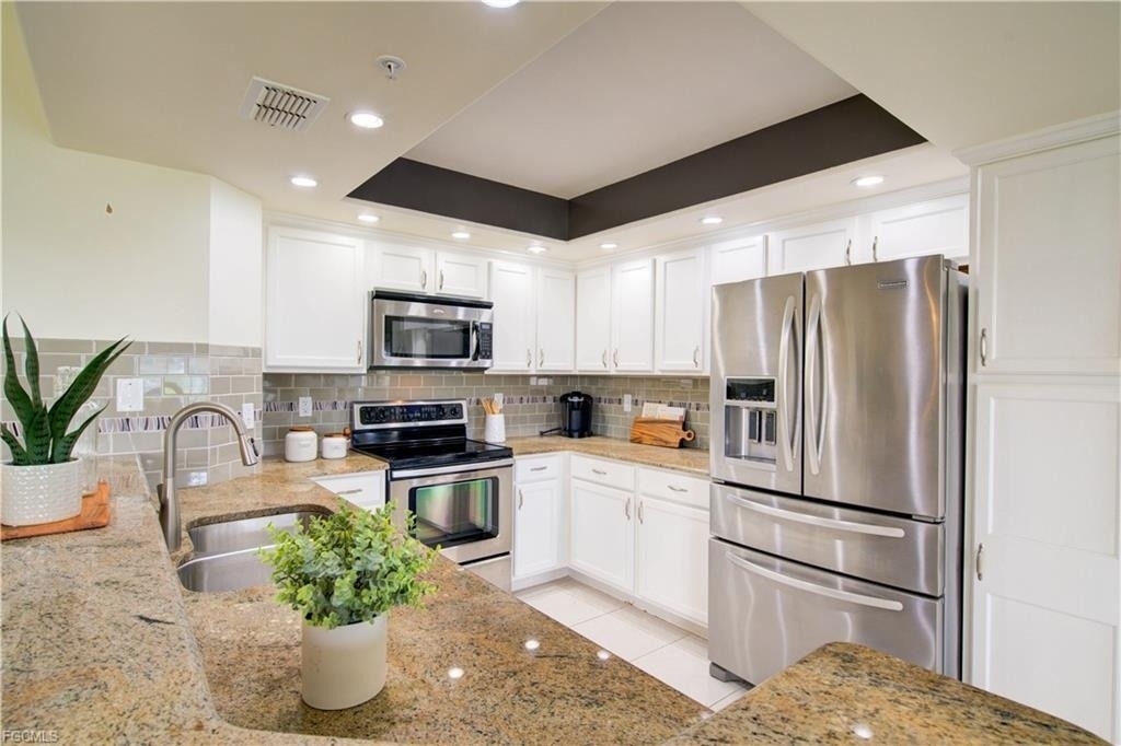 28044 Cavendish Court - Photo 0