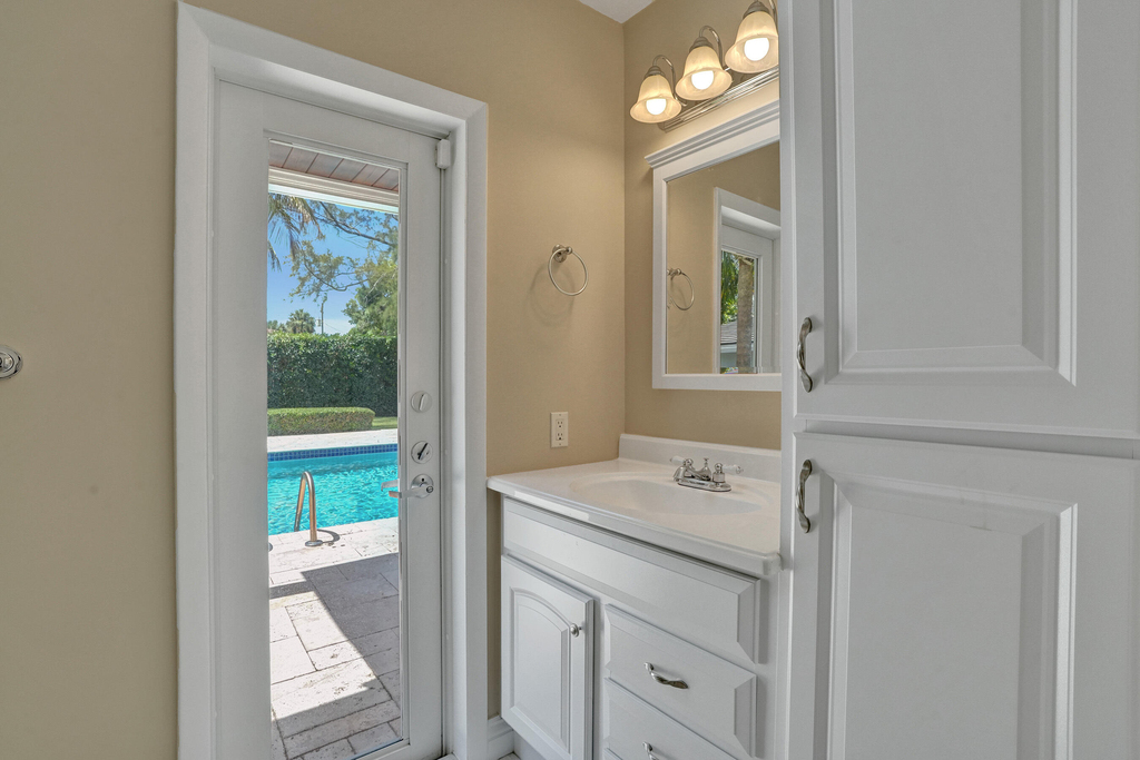 248 Codrington Drive - Photo 60